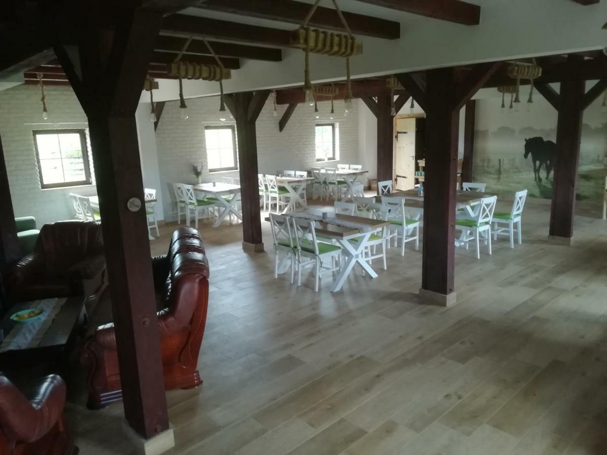 Przy Stajni Farm stay *